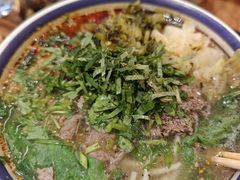 -云阿蛮云南生烫牛肉米线(奉贤路店)