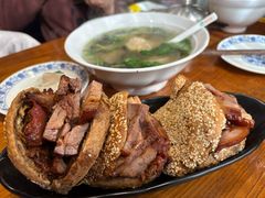 -老天桥酱肉烧饼夹肘子(天桥店)
