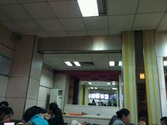 -亮亮面馆(经六路店)