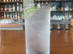 -饮湖威士忌鸡尾酒吧