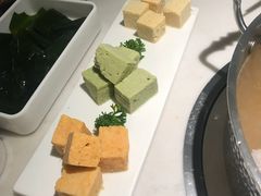 -左庭右院鲜牛肉火锅(浦江欢乐颂店)