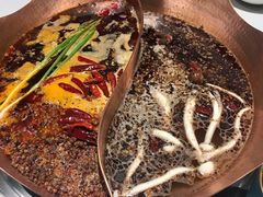 -墨居上隐·院子里火锅(峨眉店)