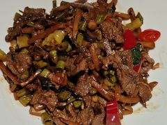 桂林酸笋紫苏炒牛腱-桂小厨广西菜(青秀万达店)