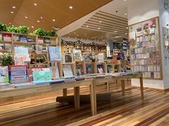 -猫的天空之城概念书店(印象城购物中心店)
