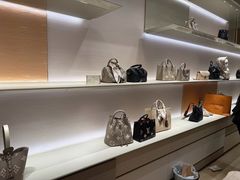 -LV路易威登(海信广场店)