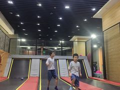 -嗨马乐动室内潮玩运动·团建·轰趴·桌游(南丰汇店)