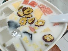 -老何家后安粉·糟粕醋海鲜火锅(三亚湾椰梦长廊店)
