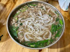 -正宗杨记普洱酸醋米线(总店)