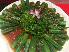 -领鲜活海鲜榴莲自助火锅(东门店)