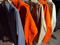 -燕莎奥特莱斯购物中心