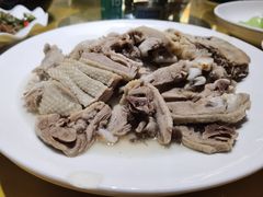 -国庆鱼头鱼尾馆(盛世华庭店)