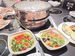 -钱小奴海鲜自助黑金店(杭州滨江龙湖店)