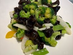 -哈啾嗨·新概念蒙餐(红星新城店)