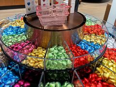 -Laderach 莱德拉(上海环贸iapm店)