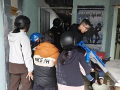 -东湖小天池真人CS彩弹野战基地
