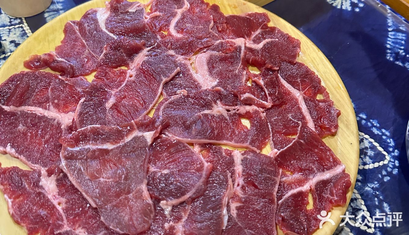 涮嘴牛肉上桌啦