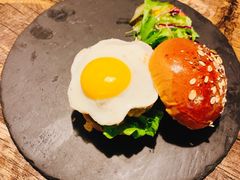 -HIGH FIVE哈福手工汉堡(桂林路店)