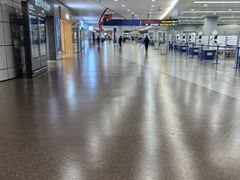 -携程外币兑换(浦东机场T1国际出发安检内取钞点)