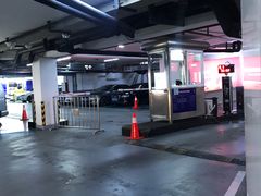 -湖滨银泰in77 C区-停车场