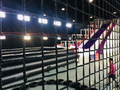 -嘿哟动霸CHUA·新潮玩运动娱乐中心·蹦床滑冰团建乐园