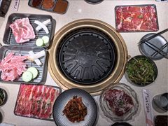 -Ant 蚂蚁洞烤肉·大营地(上海静安大悦城店)