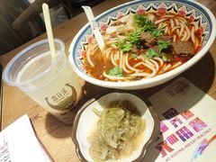 -鑫花溪牛肉米粉(人民广场店)