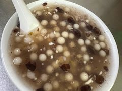 -芳婆糕团店(王府大街店)
