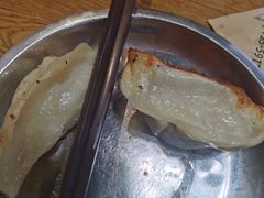 -黄阿姨锅贴大王(万航渡路店)