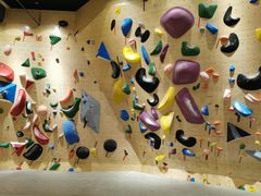 -Upper Climbing Gym 攀岩(华侨城店)