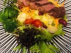 特色牛肉沙拉-七海旋律西餐厅(金沙湾店)