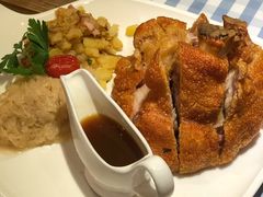 德国脆皮烤猪手整只-Paulaner·德国帕拉娜自酿啤酒餐厅(海上世界店)