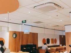 大堂-麦当劳(玉桥中路店)