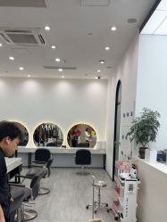 -梳蕾娜 HAIR SALON