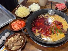 -黄潇洒老火锅(九眼桥宏济巷店)
