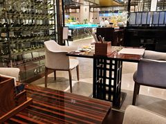-广州万富希尔顿酒店·感趣自助餐厅·金秋蟹宴生蚝海鲜刺身