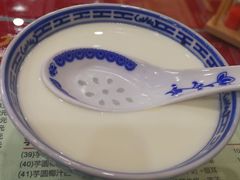 -赵记传承特色牛奶甜品(泉城广场店)