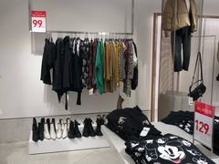 -ZARA(大上海时代广场店)