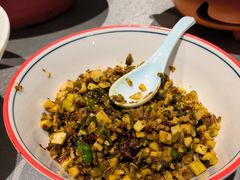 -有红鸡毛店·川菜(建设路店)