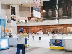 -冰纷万象滑冰场(深圳万象城店)