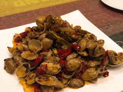 -扒虾小妹儿麻辣海鲜(宏图街店)