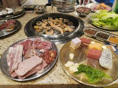 -姜胖胖韩式自助烤肉(光明万达店)
