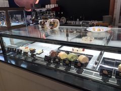 面包甜点陈列柜-牛角村(大族广场店)