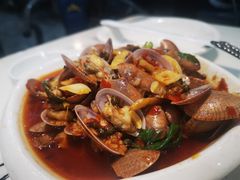 -凤凰路何眼镜香辣蟹(花果园店)