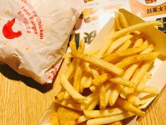 -麦当劳(展览路店)