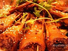 -嘎嘎鸭下巴·爆辣干锅(明教寺店)