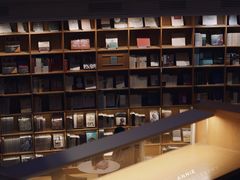 -新华文创·光的空间