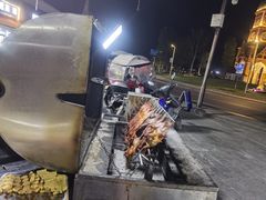 -小辣椒火盆烧烤(温泉南街店)