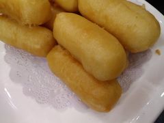 -河畔春天时尚餐厅