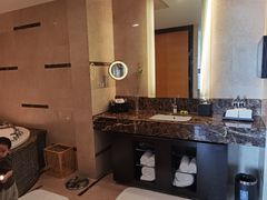 -青岛海尔洲际酒店