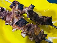 -烤肉小伙烤肉店